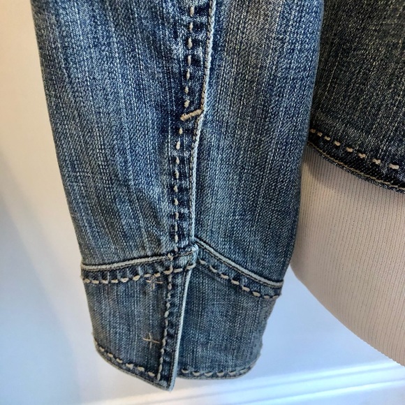 Elie Tahari Denim Jacket Size Small - Picture 13 of 16